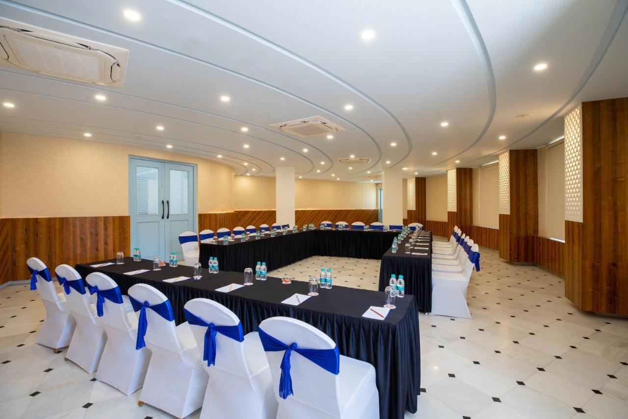 Ramee Royal Resort & Spa - Udaipur Exterior foto